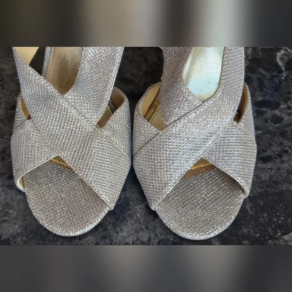 Michael Kors Silver Glitter Strappy Heels ✨ Evening Sandals Sze 1M - Picture 7 of 8